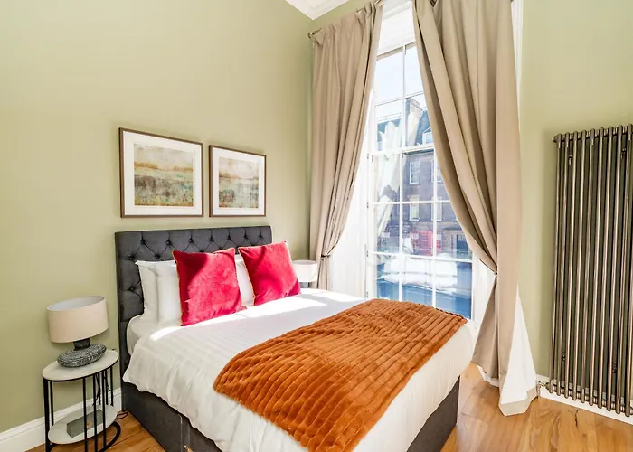 Dragon Suites Luxury Apartments At 9 Albyn Place