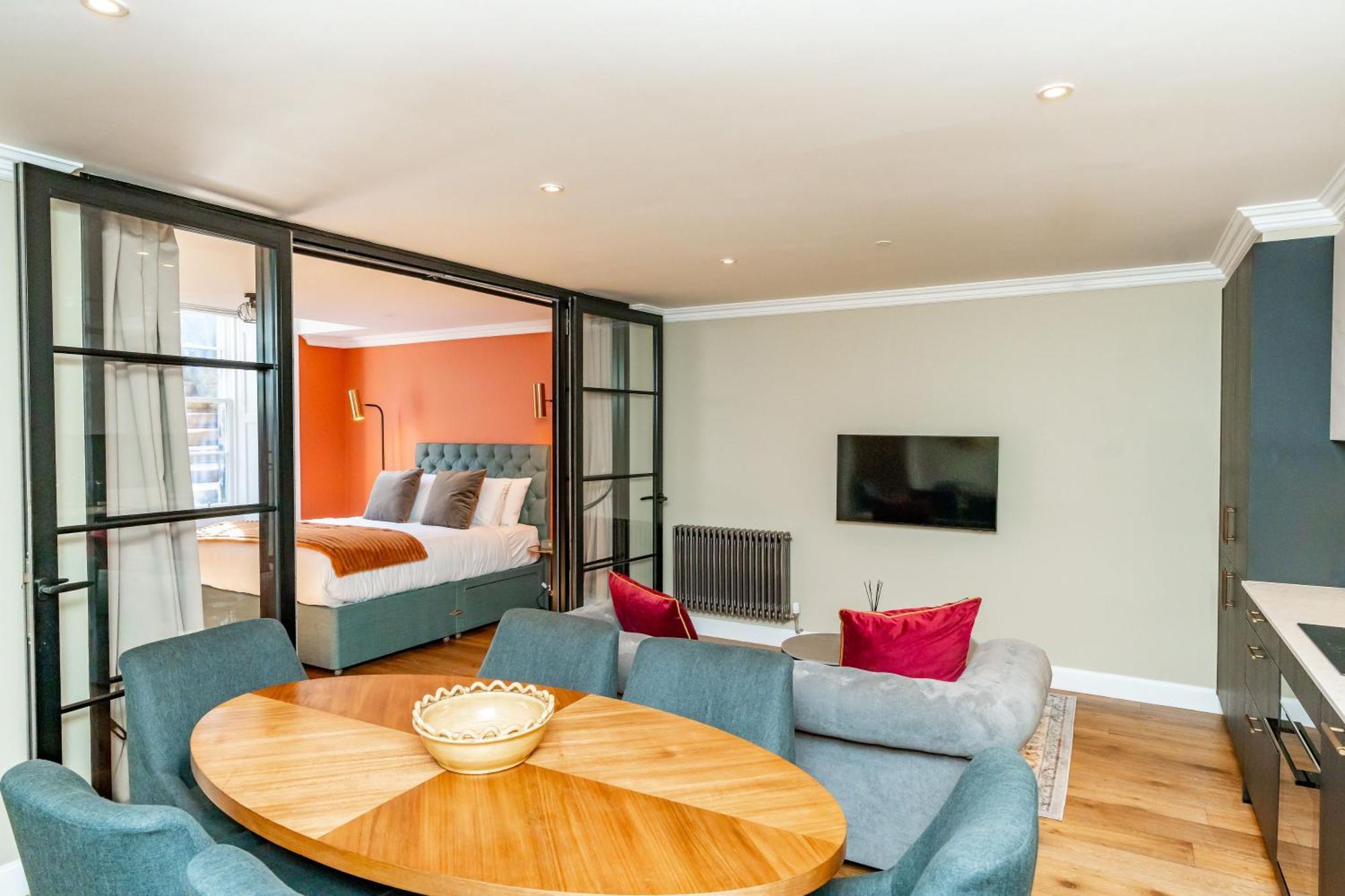 Apartment Dragon Luxury At 9 Albyn Place Edinburgh