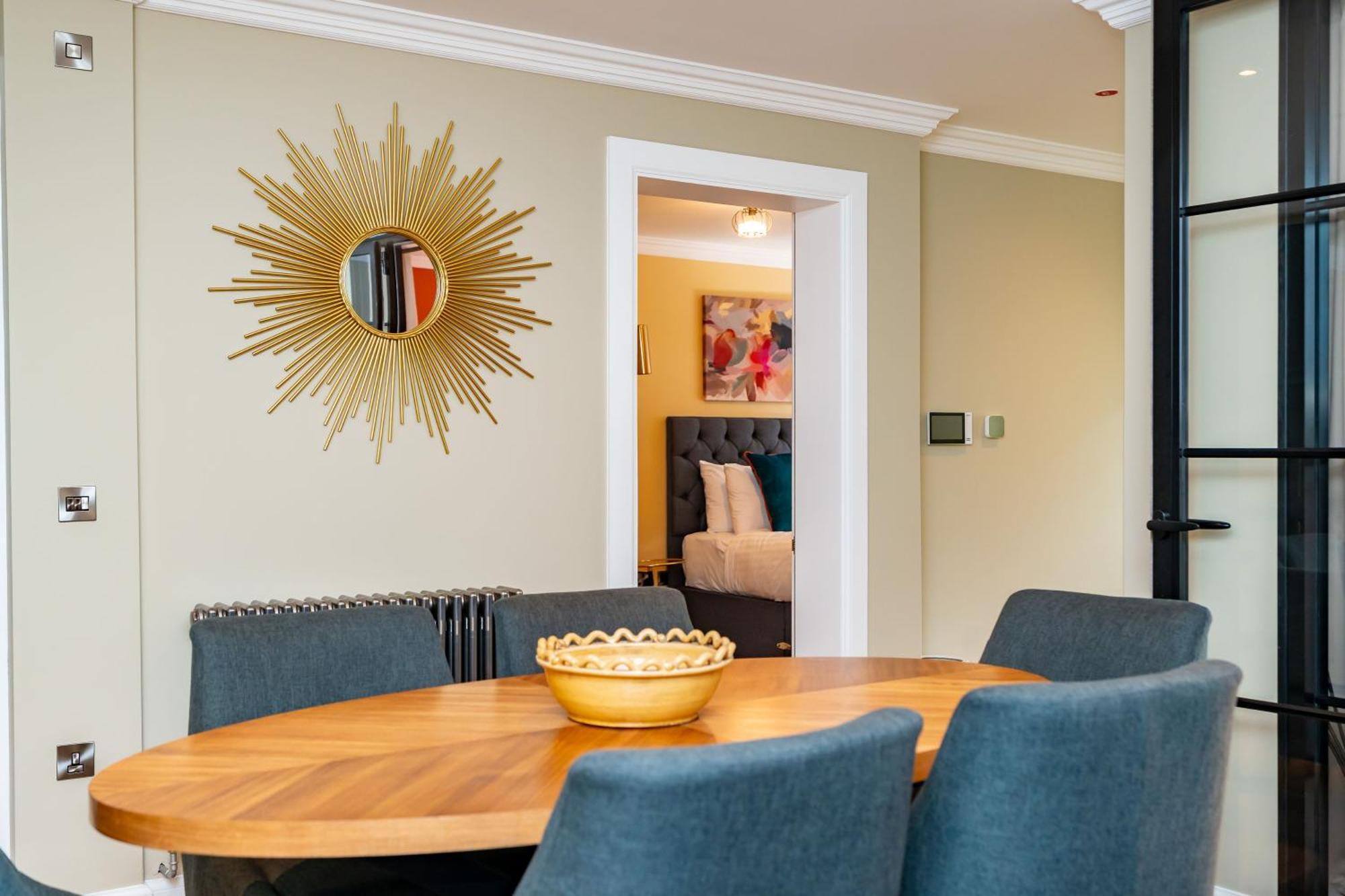 Dragon Luxury At 9 Albyn Place * Edinburgh