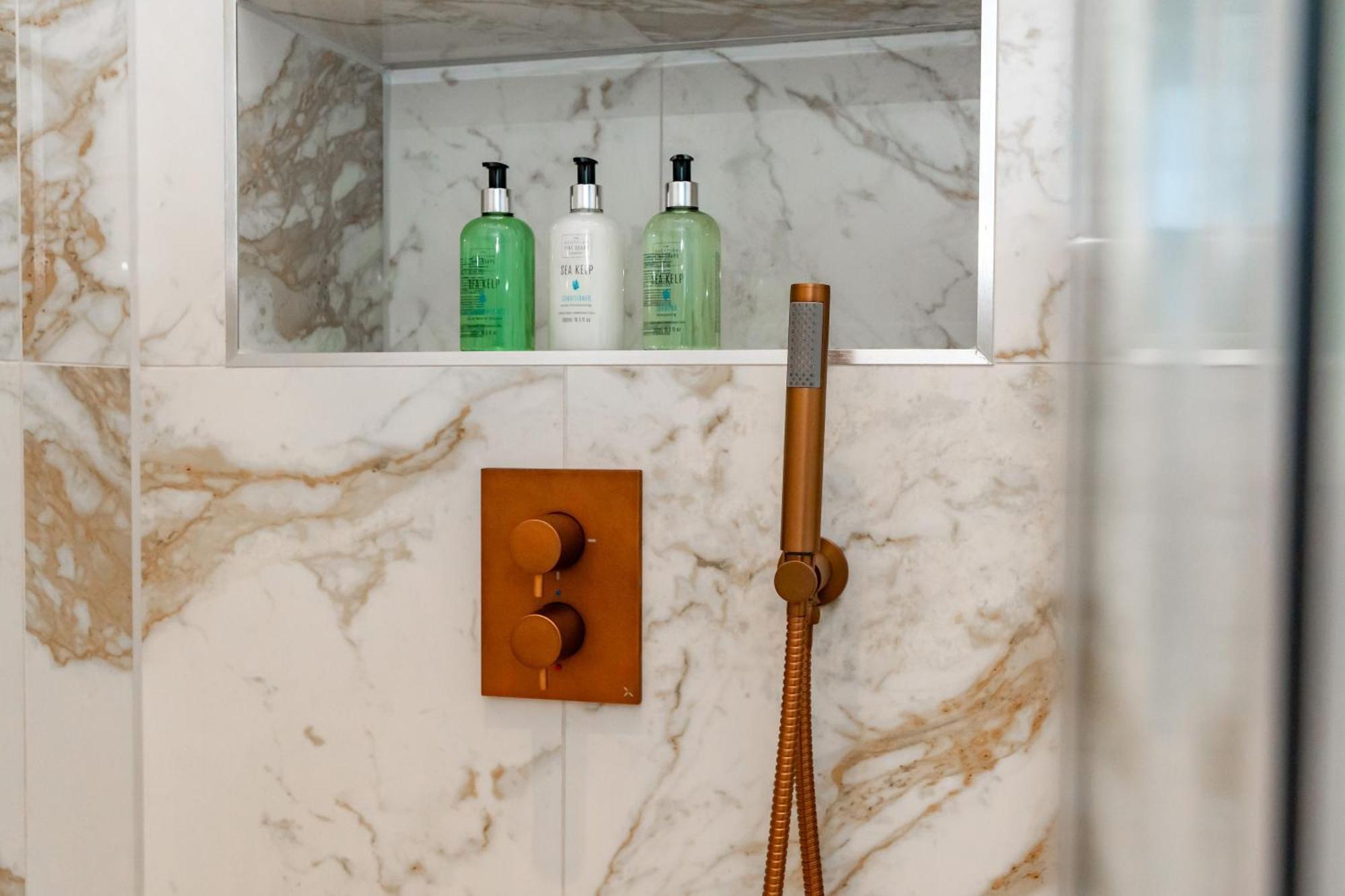 Dragon Luxury At 9 Albyn Place Apartment Edinburgh