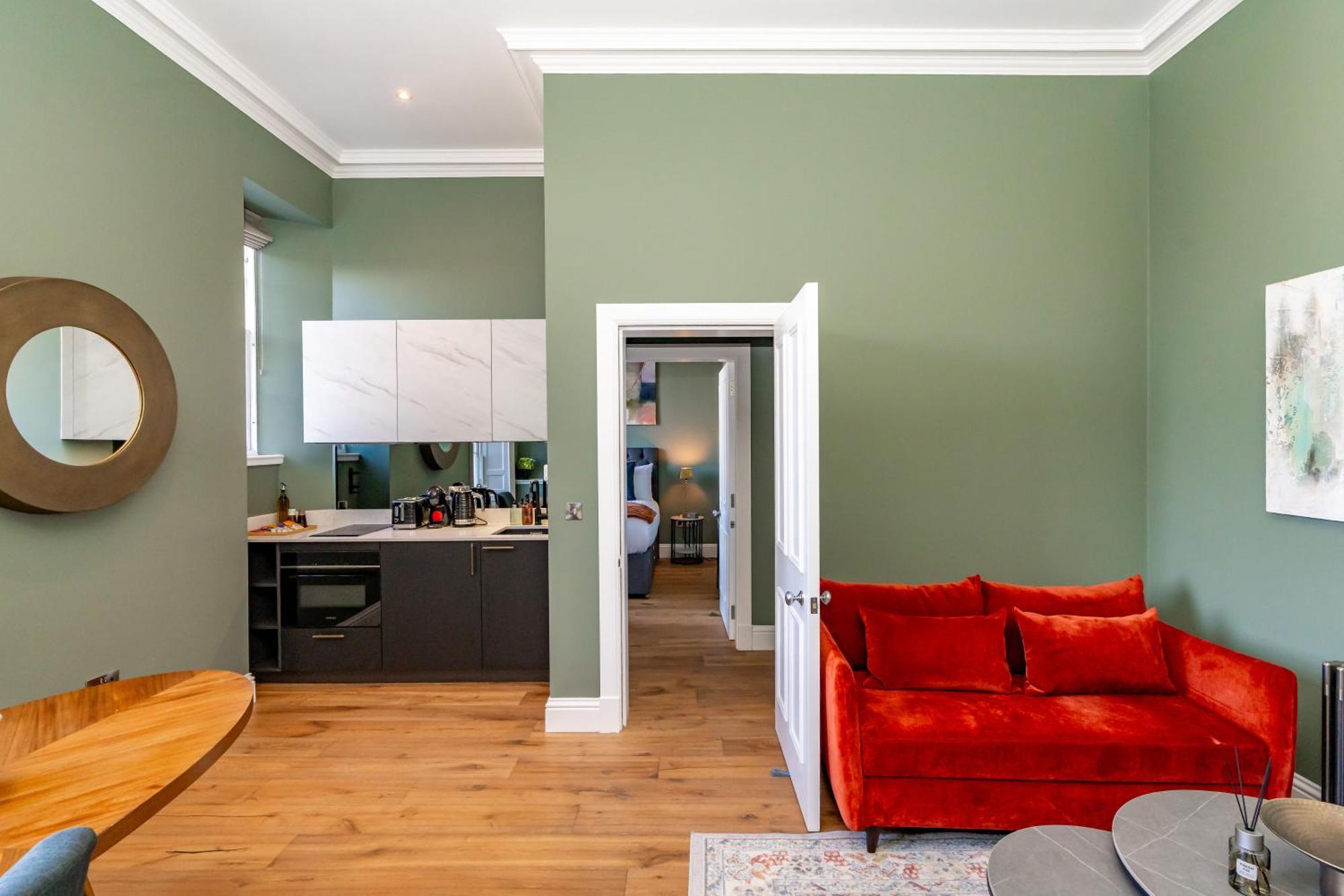 Apartment Dragon Luxury At 9 Albyn Place