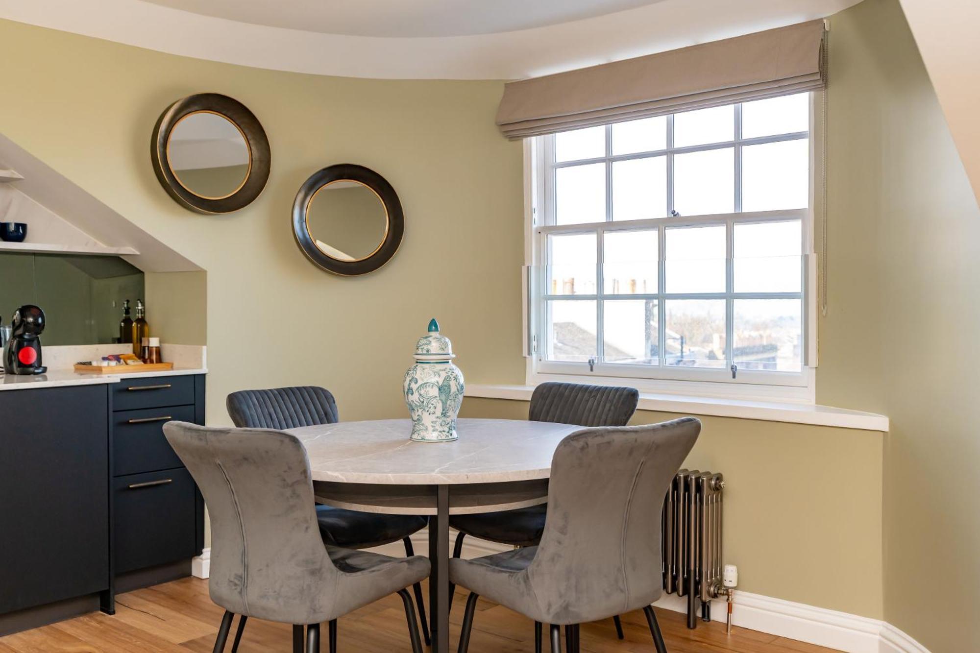 Dragon Luxury At 9 Albyn Place Apartment *